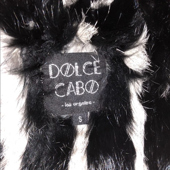 Dolce Cabo Black & White Rabbit Fur Vest S NWT - Picture 5 of 5